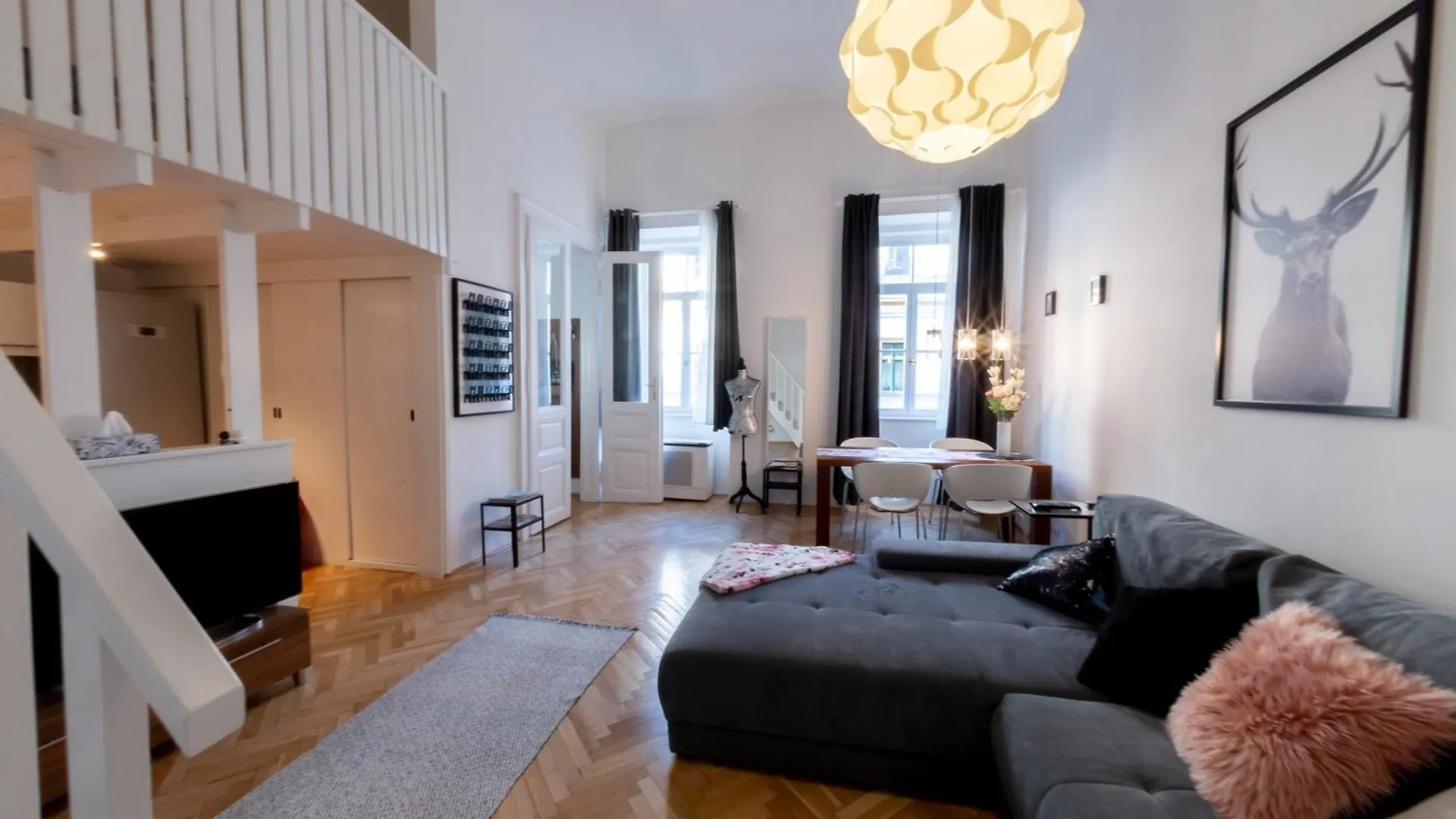 Downtown Apartment Budapest 0*,  Hungary